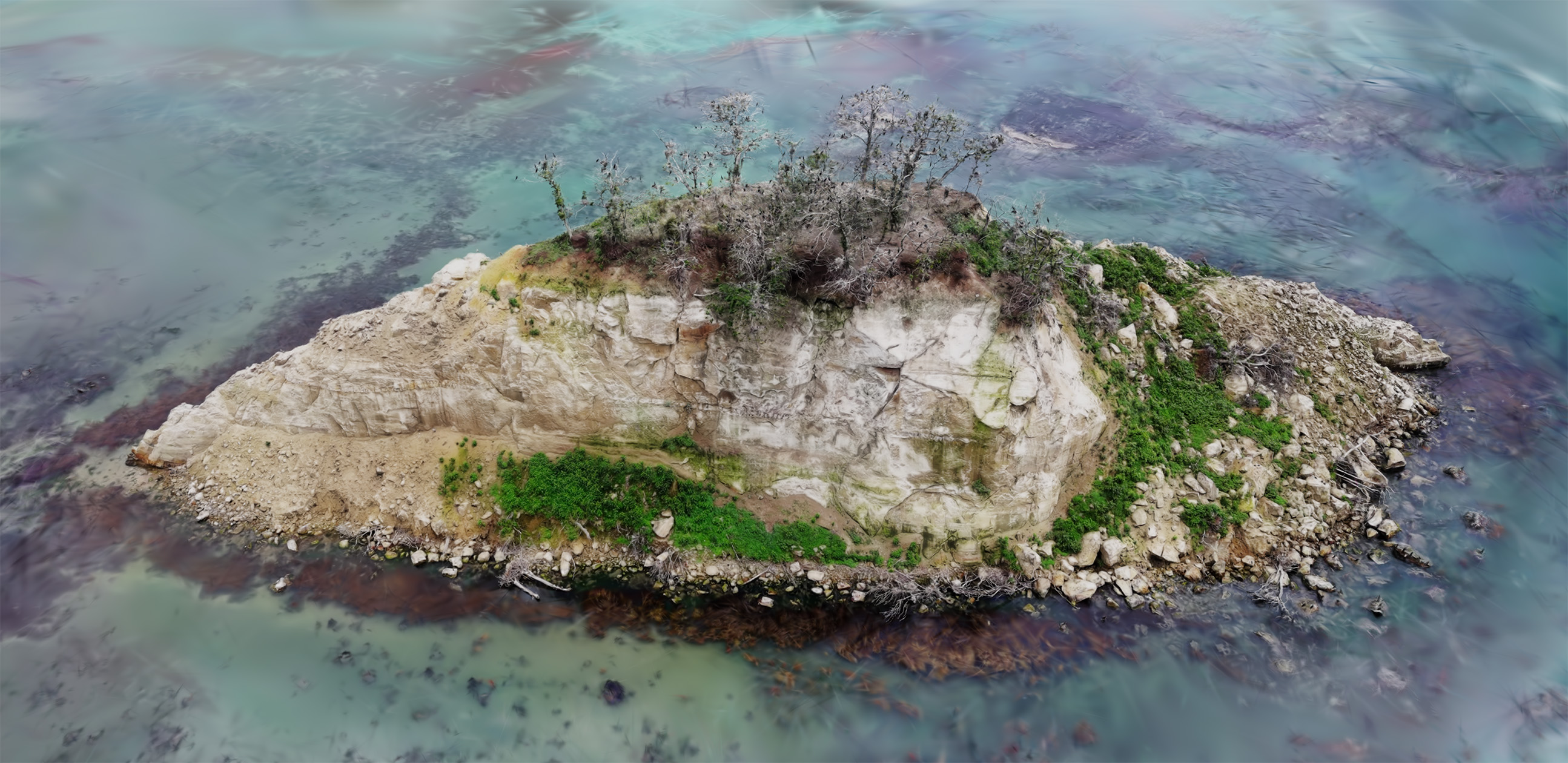 被災前の見附島を撮影した写真